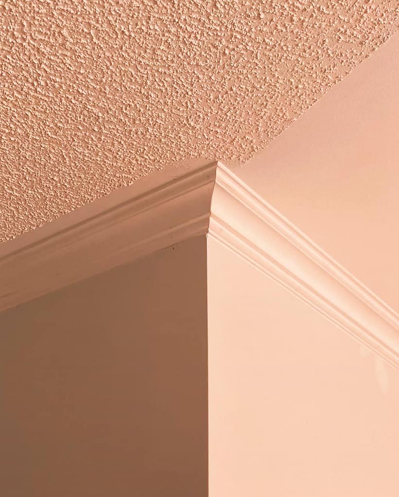 Crown molding installed by a finish carpenter in Milton.