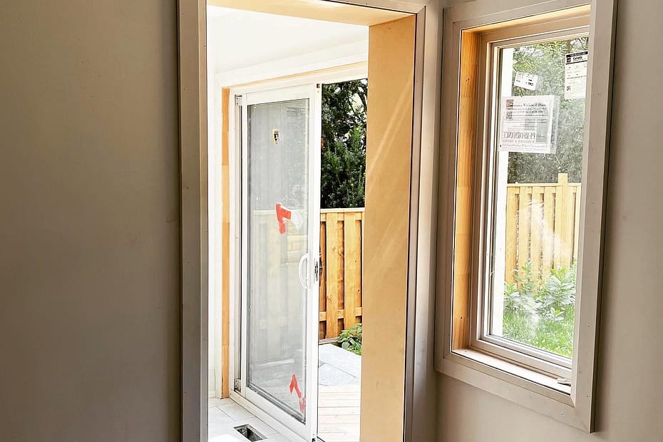 Customized archway by finish carpenter in Toronto house