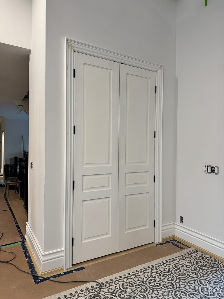 Interior doors and baseboard installed by a finish carpenter in Oakville home