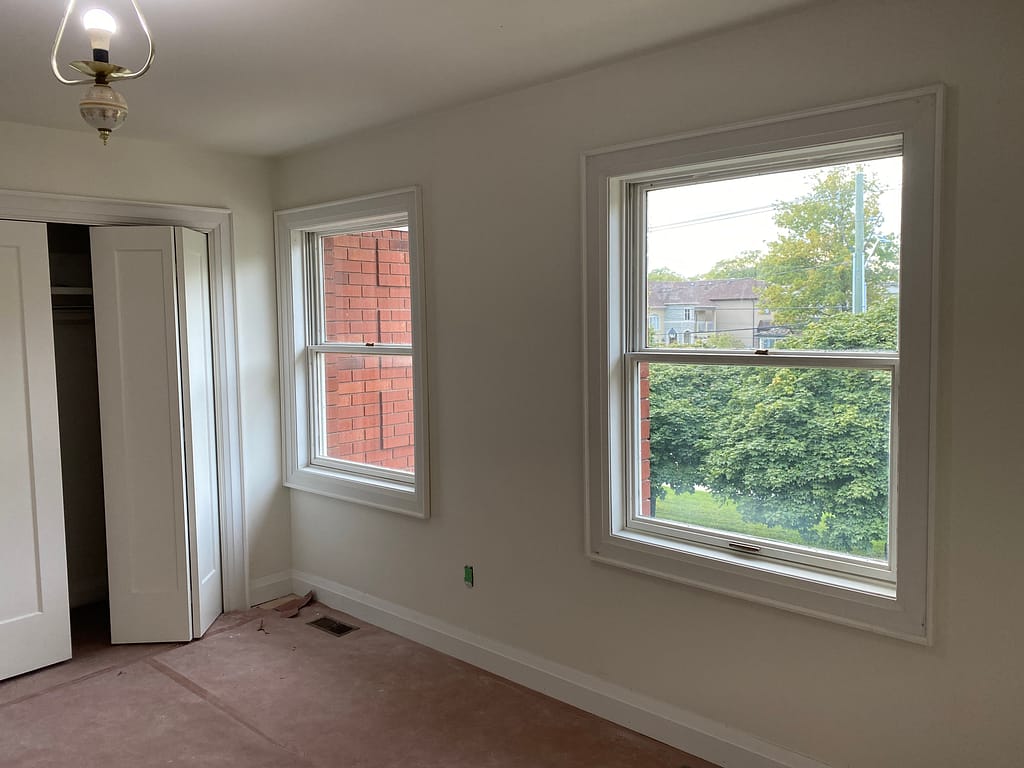 Doors, trim and casing installed by a finish carpenter in Oakville home