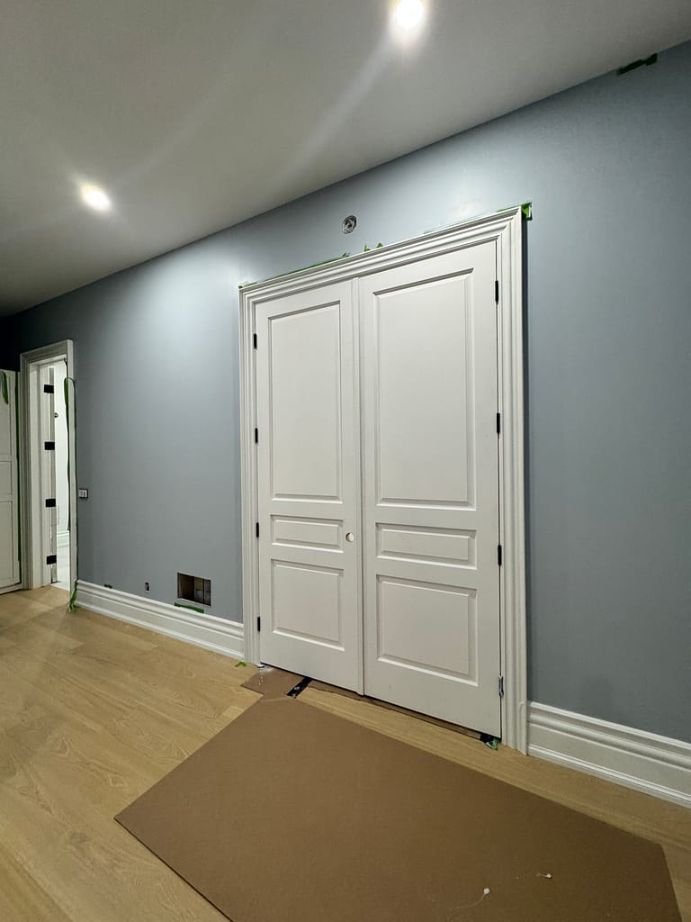 Interior doors and baseboard installed by a finish carpenter in Oakville home